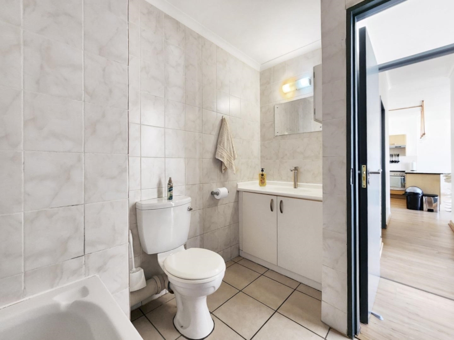 2 Bedroom Property for Sale in Cape Town City Centre Western Cape